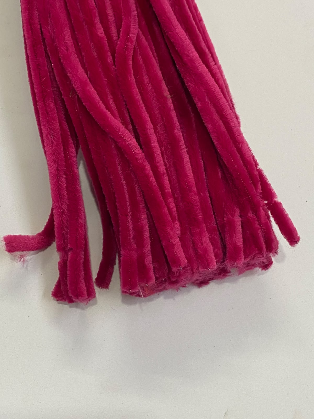 Straw / Pipe Cleaner  - Dark Pink / Shade 65